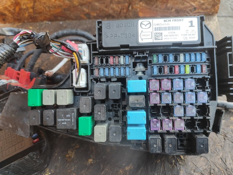 Engine compartment fuse box MAZDA 6 GJ 12- 2016