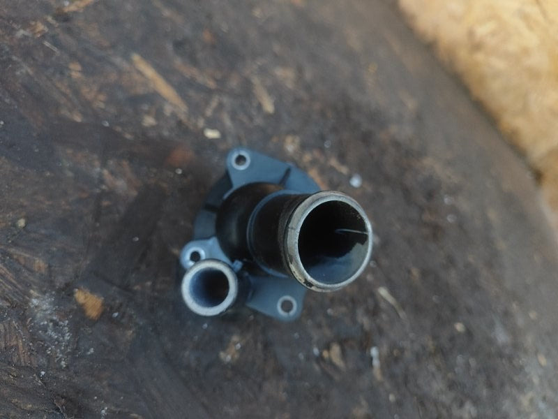 Thermostat housing FORD ESCAPE 12-19 2016
