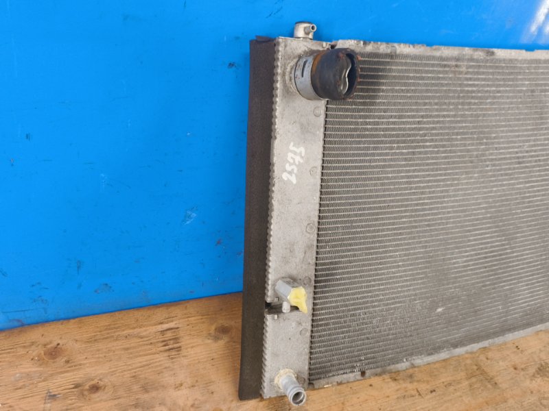 Main radiator TOYOTA PRIUS - 20 03-11 2008