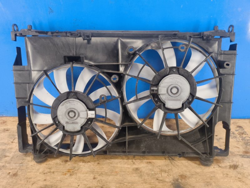 Main radiator fan diffuser TOYOTA RAV4 13-19 2016