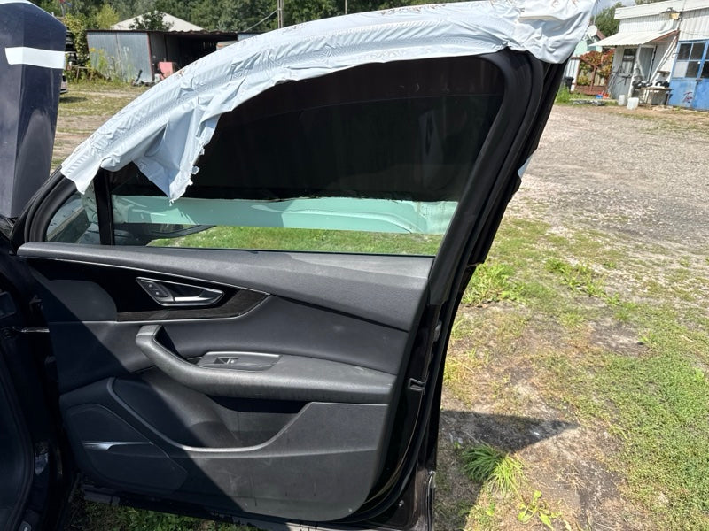 Door AUDI Q7 15-19 2018 Front Right