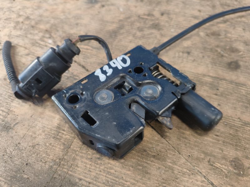 Hood lock AUDI A3 (8V) 12–17 2014