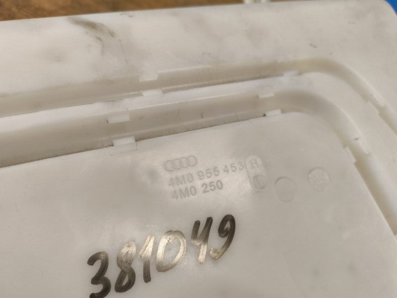 Washer reservoir AUDI Q7 15-19 2018