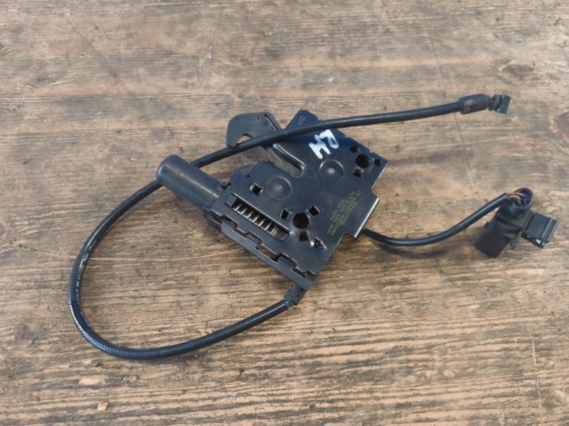 Hood lock AUDI Q7 15-19 2018 Right