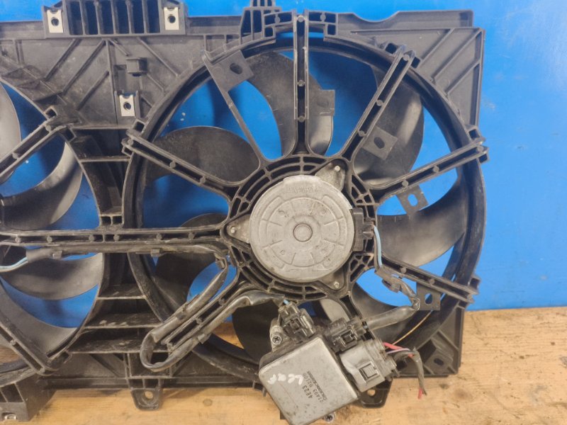 Main radiator fan diffuser INFINITI Q50 15-20 2014