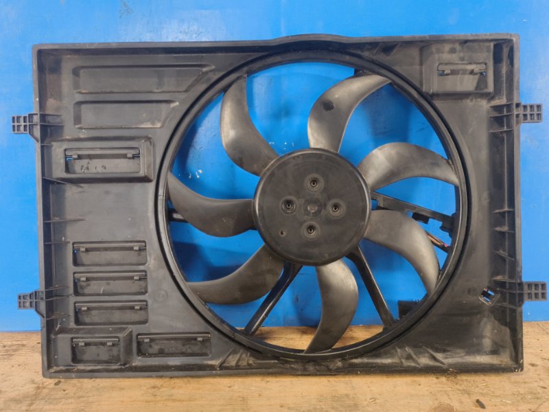 Main radiator fan diffuser AUDI A3 (8V) 12–17 2014