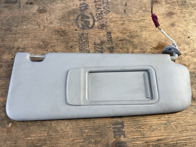 Sun visor BMW 3 SERIES (E90-E93) 2005–2014 2010 Right