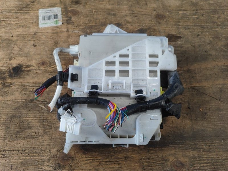 Electronic block TOYOTA PRIUS - 30 09-17 2012