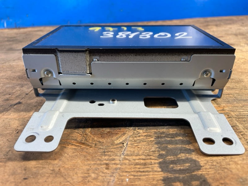 Monitor INFINITI G25/G35/G37/Q40 06-14 2011