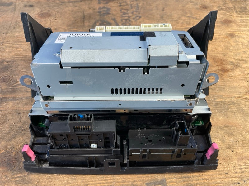 Monitor TOYOTA PRIUS - 20 03-11 2008