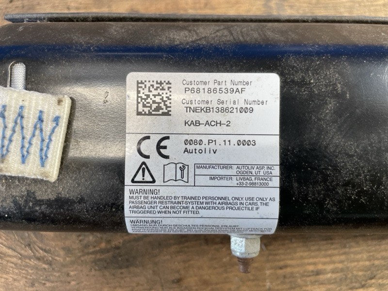 Passenger airbag CHRYSLER PACIFICA 16-20 2017