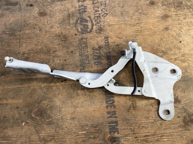 Hood hinge BMW X1 E84 09- 2015 Left