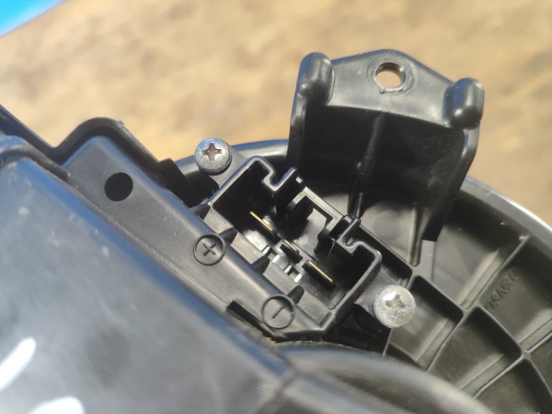 Stove motor TOYOTA PRIUS - 30 09-17 2012