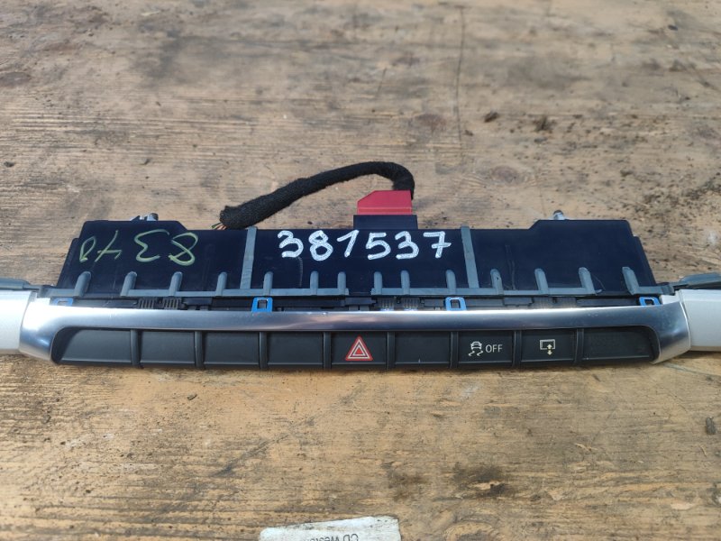 Emergency alarm button AUDI A3 (8V) 12–17 2014