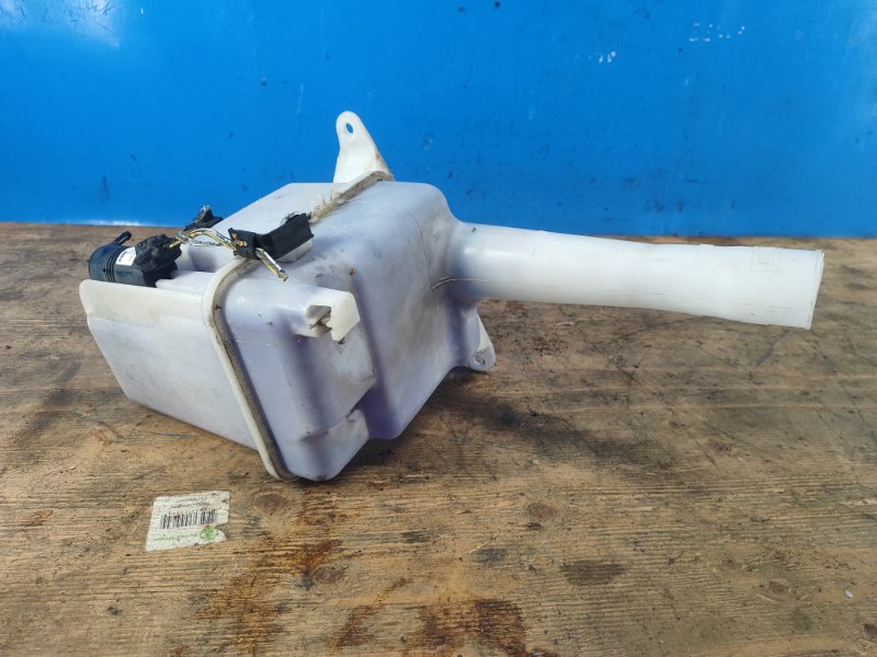 Washer reservoir TOYOTA AVALON 05-12 2010