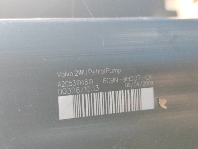 Fuel pump VOLVO S80 06-16