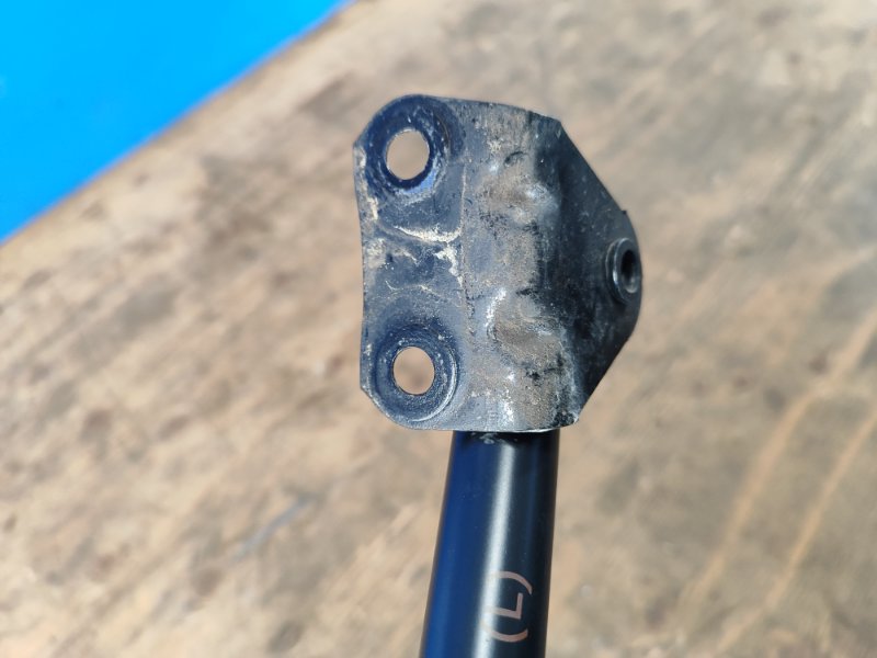 Trunk lid shock absorber FORD ESCAPE 12-19 2016 Left