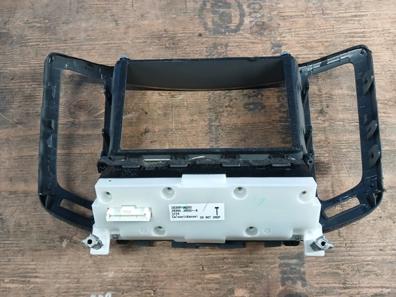 Multimedia control unit INFINITI G25/G35/G37/Q40 06-14 2011