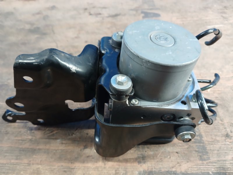 ABS unit TOYOTA RAV4 13-19 2016