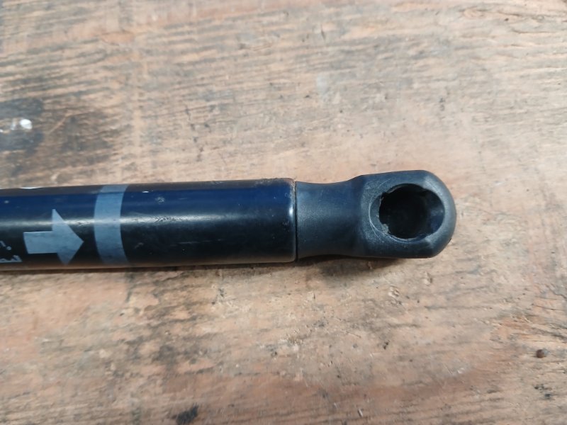 Hood shock absorber INFINITI G25/G35/G37/Q40 06-14 2011 Left