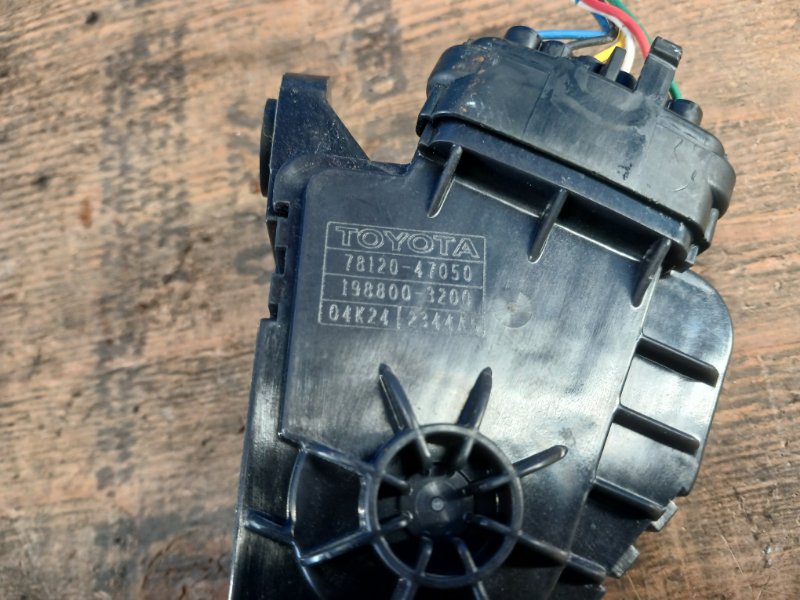 Gas pedal TOYOTA PRIUS - 20 03-11 2008