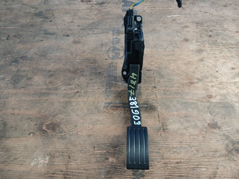 Gas pedal FORD ESCAPE 12-19 2016