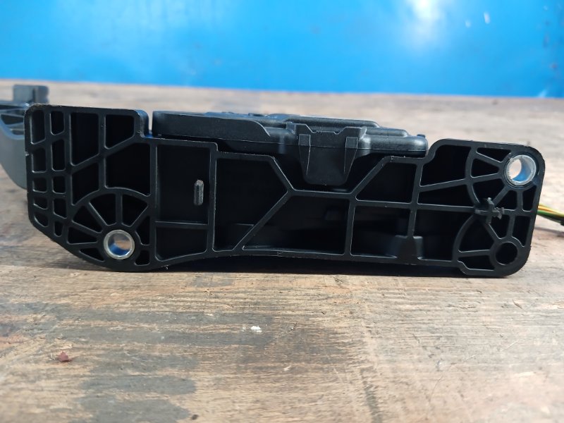 Gas pedal FORD ESCAPE 12-19 2016