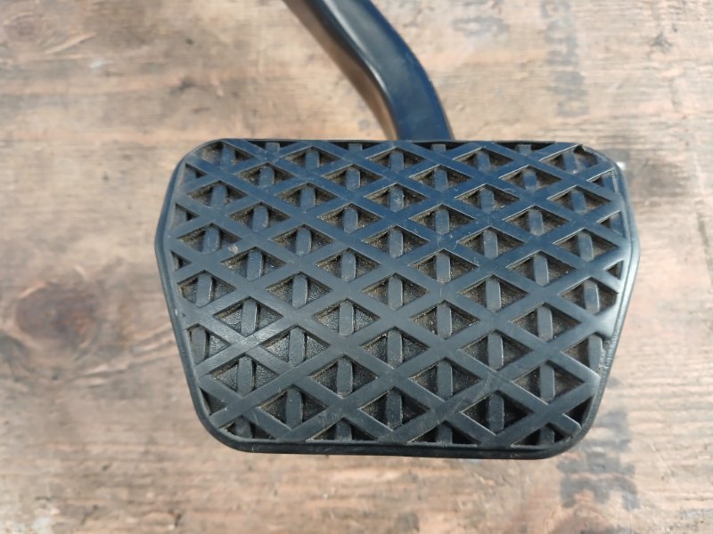 Brake pedal BMW 3 SERIES (E90-E93) 2005–2014 2010