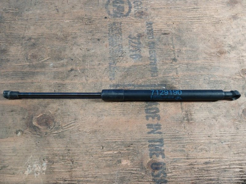 Hood shock absorber BMW 3 SERIES (E90-E93) 2005–2014 2010