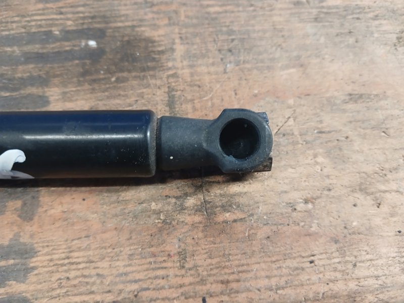 Trunk lid shock absorber BMW 3 SERIES (E90-E93) 2005–2014 2010