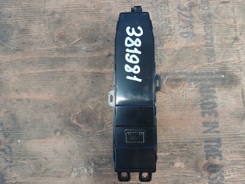Power window control unit KIA STINGER (CK) 17- 2018 Front Left