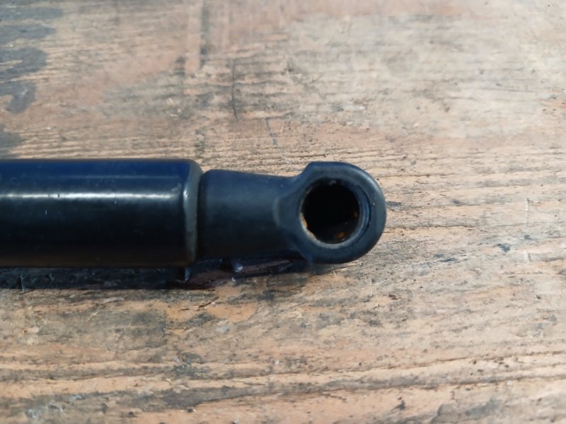 Hood shock absorber BMW X1 E84 09- 2015 Left